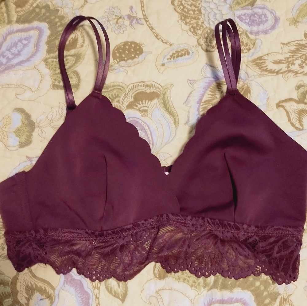 Auden Elegant Lace Trim Bralette in Deep Purple